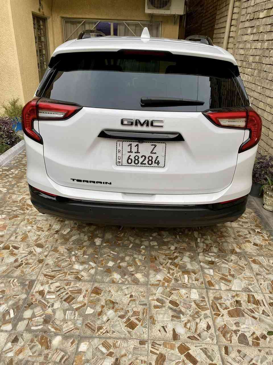 جمسي تيران موديل 2023
مواصفات SlE  

مفتاح التشغيل بصمة وتشغيل عن بعد

بنوراما على طول سياره 

2 قطع تبريد

5 بصمات ابواب 

صندوق كهرباء 

كشانات الامامية كهرباء

تدفئة بالكشنات 

سايد بريك بصمة 

مخارج UBS

رادار امامي + تحديد مسار 

رادار جانبي نظام النقاط العمياء 

اشارة بالمرآة 

شاشة تدعم نظام الاندروي شاشه الكبيره

كشافات امامية زنون 

حجم الاطارات 18 انج ويل كب

حجم المحرك 4 سلندر 1500تيربو

 نضام سبوارت

ناقل الحركة 9 نمر 

عداد المسافات الحالي 40 الف مايل 

الضرر بنيد سطحي نفسه ومصلح 

يوجد بارد خفيف في  الجاملغ  الامامي

ايرباك دركه ودشبول وراجع سستم كامل

جميع صور المزاد مرفقة بالمنشور 

السعر 193وبيه مجال 

عنوان بغداد 

للاستفسار***********  بي وتساب
