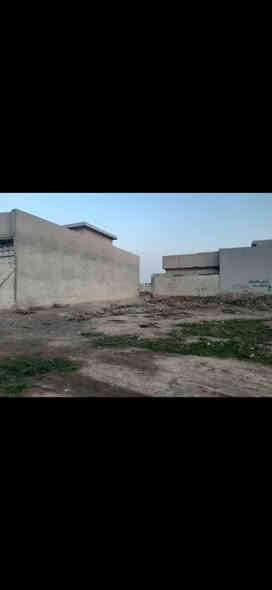 ارض في مجمع الأنصار  للبيع المساحة ١٥٠ متر الواجهة ٧ ونص العمق ٢٠
الموقع قرب أسواق البنفسج
١٥ دقيقة مشي انت بنص برطلة 
و٥ دقايق بل سيارة انت بنص السوك 
 رقم الهاتف *********** متواجد على واتساب
السعر ١٥ مليون قابل للتفاوض شي قليل
