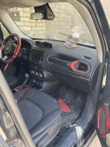 السلام عليكم 
جيب رنجيد ٢٠١٧ رقم نجف حره
فول عدا الفتحة
للاستفسار الاتصال على الرقم 
***********
