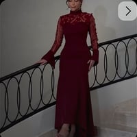 فستان • قياس ٤٦ • ما ملبوس