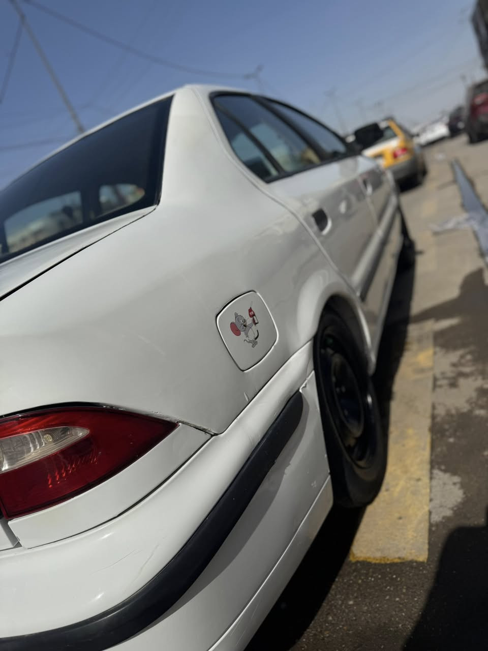 سلام عليكم سمند 12  كرستال بلادي سياره نضيفه وجاهز مكينه وكير نضيفات  صدر امامي خلفي. نضيف تبريد شغال دخل سياره نضيف على وضع شركه قطر خياسات ماكو بل كشر سياره شوفت عينك بيه فقط جاملغ جهت الصدر الي وره بيه ضربه ومعمر  سنويه مصفر  بسمي تحويل ثاني يوم مكاني حي اور قرب حامع الفردوس /***********
