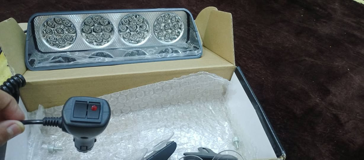 سلام عليكم يا الله غراض كماليات 
دوشمه  5راكب بيجي ام البطريق جديده جلد وقماش بعدهي ممشدوده بسياره ❄️
 فدراليه مال شرطه الوان ووضعيات مختلفه لونين ازرق وحمر 🥶 مفوله للخير  عل جداحه وطباعه بالجامه الاماميه 
لايلون ضبابي الثقيل مو العدي علمه هونداي 5راكب
كاعيات خمس قطع بيجي درجه اولى


**إذا كنت صاحب هذا الإعلان وتريد حذفه لأي سبب، رجاءا أرسل رسالة إلى الدعم الفني**