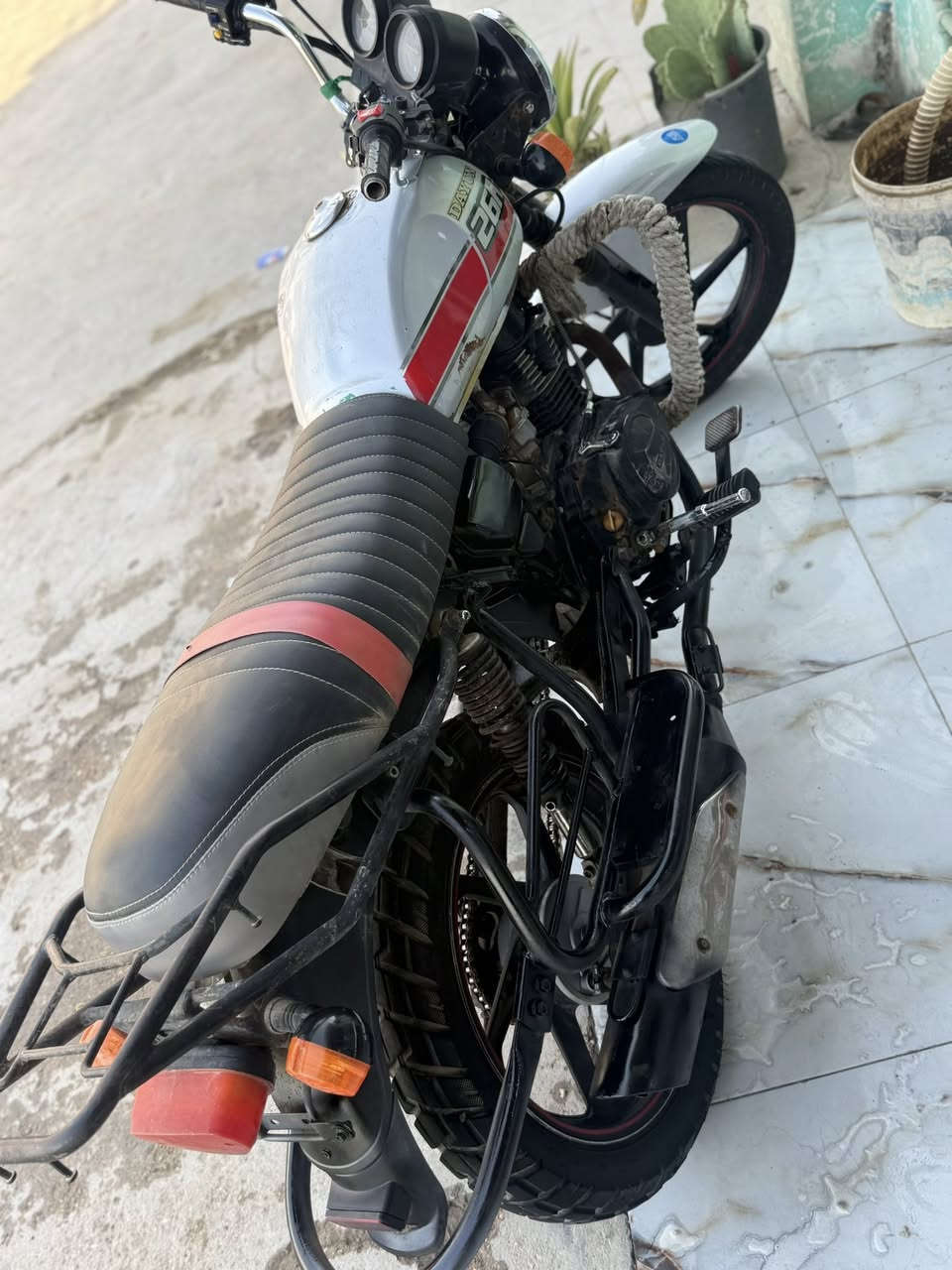 ديوان 20
وراق ضايعه

سعر 625

مكان حله أبي غراق

***********
