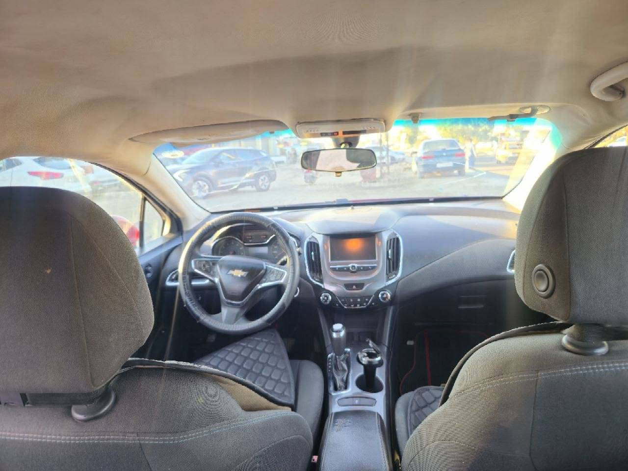 🚘  – شوفرليت كروز 
📋 رقم أربيل

🔹 موديل 2018
🔹 اللون : احمر غير محدد 
🔹 وارد أمريكي
🔹 گير أوتوماتيك 
🔹 شاشة + كامرة خلفية
🔹 تحكم ستيرن
🔹 مثبت سرعة
🔹 مكيف ثلج
🔹 زجاج ومرايا كهرباء

💰 السعر :  85 وبيها مجال للشراي

📞 للاستفسار إتصال ، أو واتساب
***********
