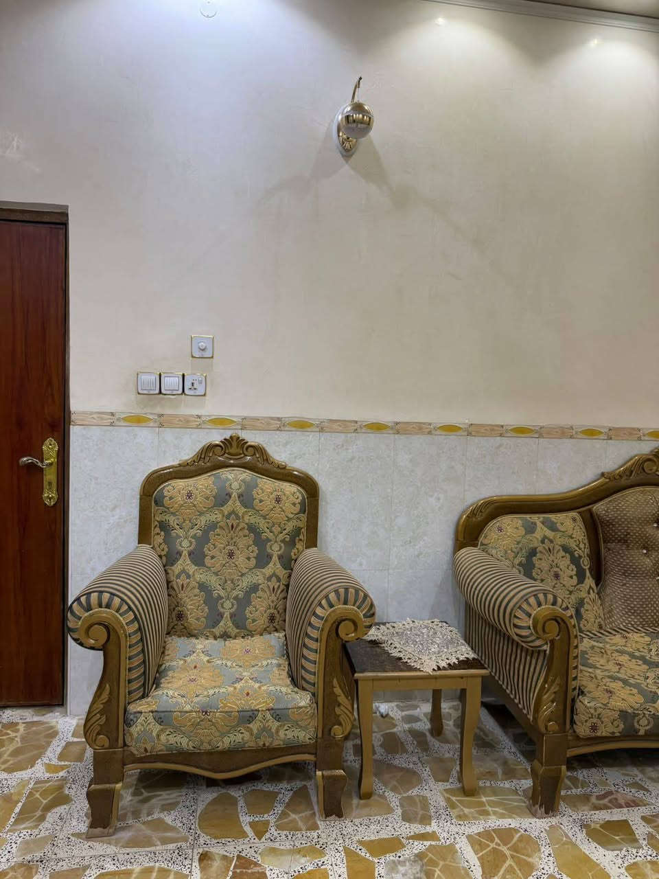 طخم للبيع٢ اكبار و٤ كراسي سعر ٣٥٠


**إذا كنت صاحب هذا الإعلان وتريد حذفه لأي سبب، رجاءا أرسل رسالة إلى الدعم الفني**