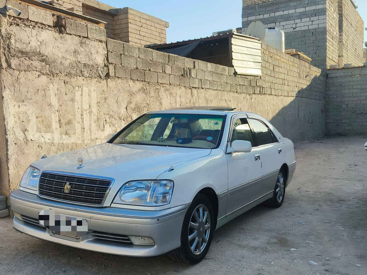 سلام عليكم ملكه كراون دوات كفاله كص  كفاله كص سياره فتحه دكمتين. شاصي 171 ديفور زغير  سياره باكيت مكينه كير حداديه بجيس تبريد ثلج برده خلفيه ويل نجمه اصلي سياره جاهزه مذب عليه ربع سياره متومه طبق لصل شرط لحاسبه مكاني كربلاه سعر 55 وبيه مجال رقم ***********
