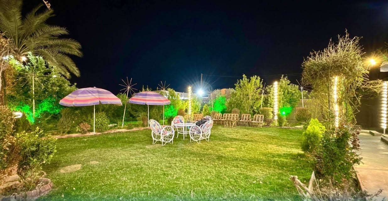 مزرعة للإيجار اليومي في بلد 
متوفر ايام الاسبوع المقبل ✅
——————————————
 العنوان  / صلاح الدين بلد 
للاستفسار الاتصال او واتساب 
*********** 📞
تحتوي مزرعة على 🤍
⚜️بليارد 
⚜️فيشه 
⚜️منضده 
⚜️منظومة ماء اسالة 
⚜️سخان 
⚜️انترنيت 24 ساعة 
⚜️كهرباء 24 ساعه 
⚜️غرفتين نوم 
⚜️صالة كبيره 
⚜️شواية ومعدات الشوي الخاصه 
⚜️جلسات عربية 
⚜️مسبح كبير 
⚜️مسبح اطفال صغير 
⚜️العاب اطفال
للاستفسار الاتصال او واتساب 
*********** 📞
