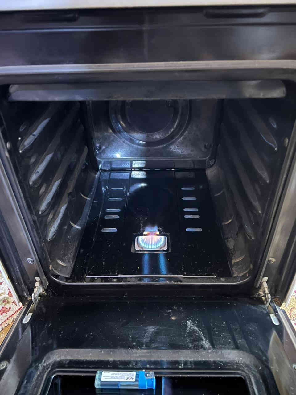 للبيع طباخ تركي شركة نوال 4 عيون وفرن نضيف السعر 75 الف وبي مجال
هـ ***********
