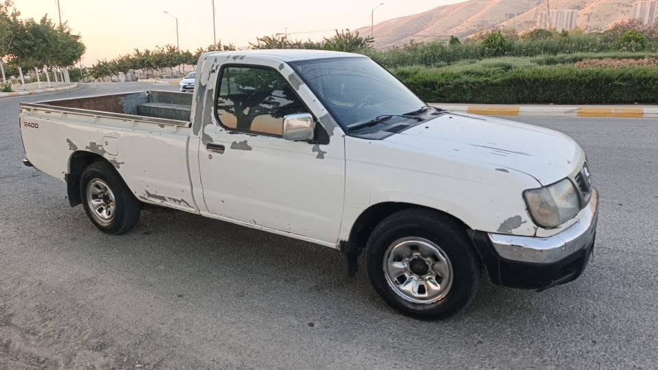بەناوی خوای گەورە نیسان بۆفرۆشتن مۆدێل 2002تەبرید ڕەقەم هەولێر سەنەوی بەسەرچوە سەیارەکە بێبۆیاخە بەس هەڵ دانی هەیە لەسەر ساخی  سەیارەکە پێشو شانو سەقفی نوکەدەرزی پێوەنیە بەنرخی خوار هەموبازاڕ ئەی فرۆشم***********گۆڕینەوەیش دەکەم لەسەر دڵ گرتن سەیارەکە یەک پۆڵیشو قەڵەم کاری بکە وەکو شوشەوایە كركوك, العراق
