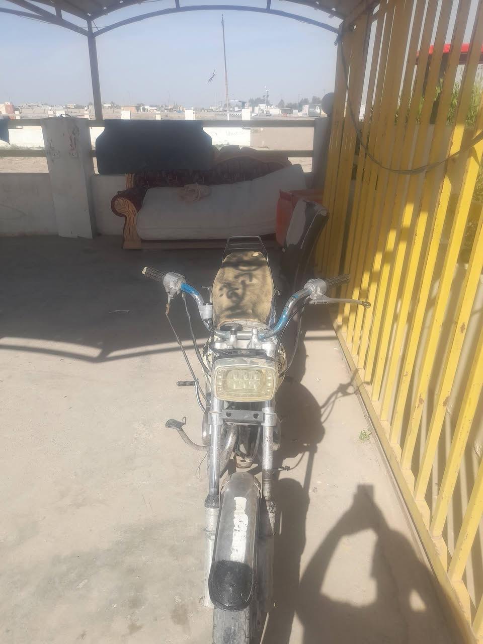 السلام عليكم موطور للبيع نامه
مودذيل 15 بس المحرك لاطش ابيع كوم حديد 
السعر 125  وبي مجال مكاني العلم قرب 
صيطرت 14 بغصل العناب هاذه رقمي 
***********
