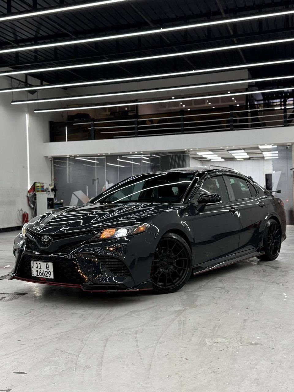 السلام عليكم 
كامري 23 تي آر دي 
محرك 6 
ضربتها دعاميه خلفية 
سيارة نظيفه كلش وحلوه رقم بغداد 
*********** شراي اتصل
