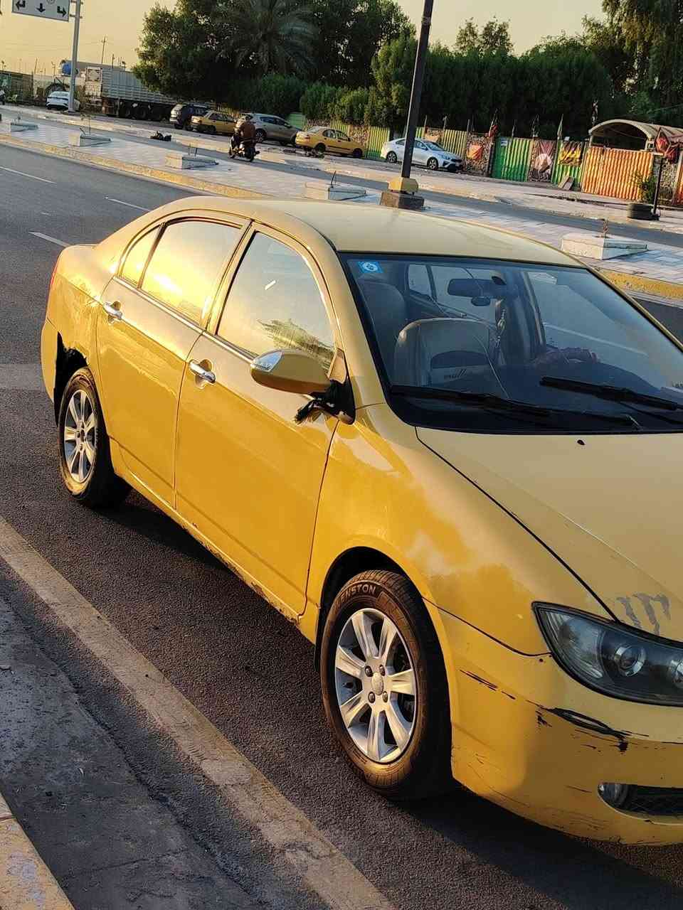 سياره ليفان 620  محور كورلا كير ومحرك  بكاتشو السعر 45. بيه مجال ها تف ***********.    مكان بغداد الرضافه
