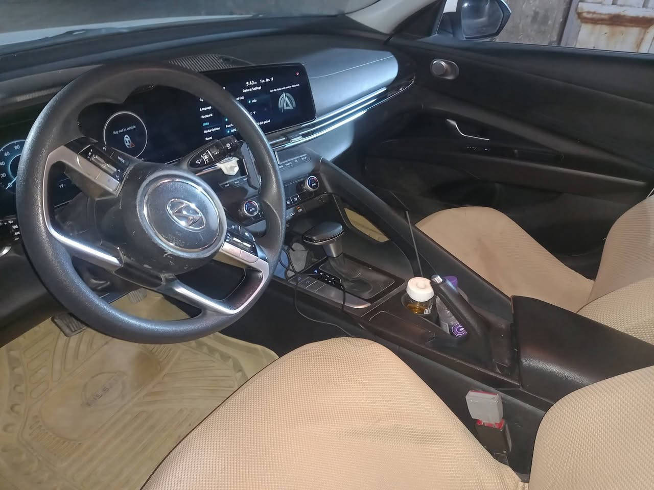 النترا وارد امريكي مديل 24 معوقين بيهه جاملغ وبنيد فول مواصفات عدا الفتحه ماشيه 28 مكاني نجف للتواصل *********** السعر 149
