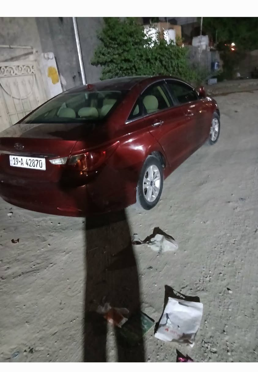 السلام عليكم سياره سوناتا موديل 2013 صبغ بس جاملغ اللي بصوب السائق رقمها كربلاء سياره نظيفه الرقم   *********** السعر 112
