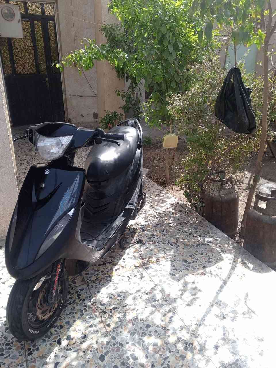 السلام عليكم
دراجه ماكس عدله   دراجه مكفوله                                        بوشه 49 بلادي دراجه مختمه ختم واحد.                    بيها ملاحظات خارجيه       سعر 475.                                              رقم *********** متواجد نت
