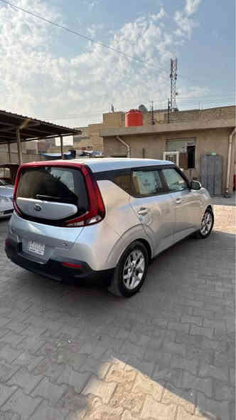 السلام عليكم 

كيا صول 2020 للبيع
لون سلفر محرك 2000 دوش  رقم بغداد الماني 
سنوية ب اسمي 
مواصفاتها :
كاميرا
شاشة
رادار امامي
رادار خلفي
رادار جانبي
توقف ذاتي  امامي خلفي
مثبت سرعة
تحكمات ستيرن جهتين
ابل كار بلاي 
منافذ USB
وضعية قيادة عادي+سبورت
وباقي المواصفات المعروفة عدا الفتحة والبصمة
گير ومكينة خير من الله مكفولة
تبريد ثلج

مكاني بغداد العبيدي
السعر 127$  وبيها مجال بسيط

*********** بغداد
