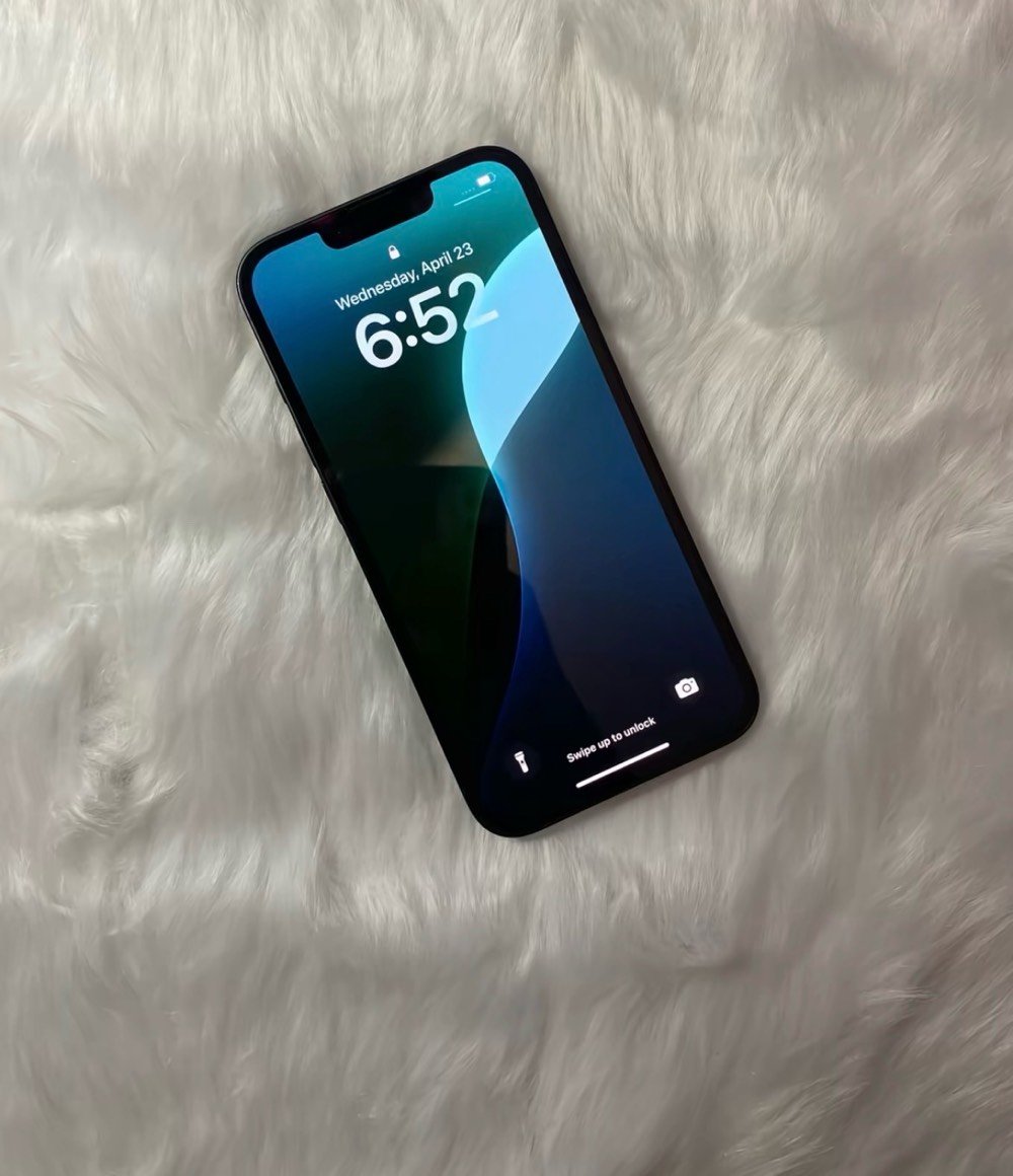 ايفون ١٣كامرتين جهاز نموذج mجهاز نضافه فول كفله الك من كلشي بطاريه ٩١ذ١٢٨