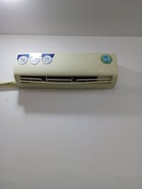 سبلت ميديا 2طن نضافة90بل /100 تدفئه وتبريد تفحص وتاخذ السعر350قفل /وتس...