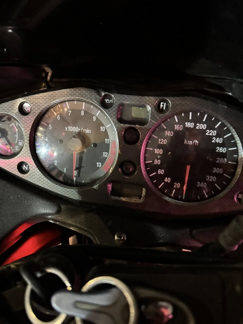 السلام عليكم شبابنة الطيبة
دراجة هايبوزا 2005 للبيع
1-عليها اضافات تطوالة خلفية من وكالة ارشا اصلية
تكدر تفتحها بيدك وتكدر تبقيها يعني قطع مو لحيم
2-خلفيته محدث جيل ثاني وكل الشغل بلادي
3- يدات ذهبية اصلية 
4-المحرك علية ادامة ايم شركة الحسام من دهن وماي راديتر ونوزلات وبلكات وباتري جديد بلاضافة الئ تاير خلفي جديد
5-الدراجة مكفولة كفالة عامة من التاير للتاير كير محرك لا تنقيص ولا تبخير وممفتوحة بلادية
6-الدراجة مرقمة وسنوية باسمي يعني تحويل ثاني يوم ولوحات جدد نكليزي ومكملة من هزة وفحص كلشي
7-السعر المطلوب 55 ورقة وبيها مجال للشراي ولجاد
8-المكان بغداد اليرموك حي الداخلية
9-للاتصال والاستفسار ***********
10-اعتذر ع الاطالة بس وضحت كلشي وبيها بعد اضافات هواي تجي وتشوفهن
