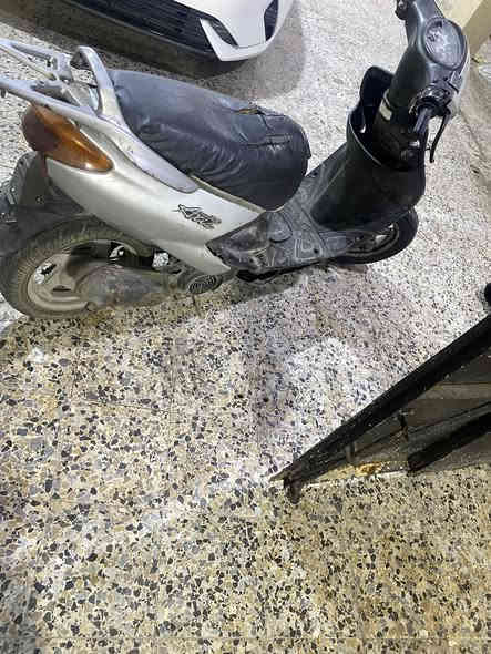 دراجه اكزز طافيه أريدها ب100 أبيع كوم حديد متواجد واتساب فقط مكاني بصره ***********
