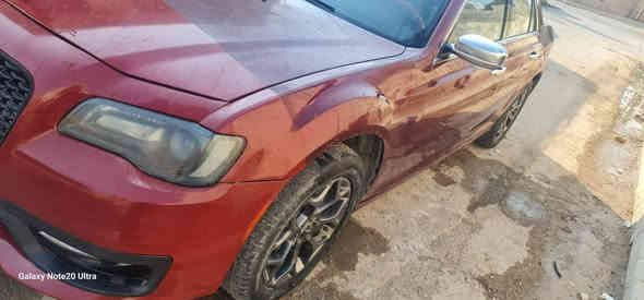 السلام عليكم
سياره  كرايسلر رقم شمالي سلمانيه  لون كرزي موديل 2018  اصل   S  فور ويل  

الحادث السياره بجم بس ماواصل للغود بس لغد الأسير  تعمير  فقط 
ورشة صبغ بل هلالا الجاملغ الخلفي الأيمن وعدي صور الحادث بامريكه  
السيارة. باسم ولد من محافظة ميسان تريد تحويل ثاني يوم تريد وكاله حاضر

مكينة گير. خير من الله سيارة جاهزة مانقصها شي 
حدادية جديدة
السعر 168  وبيه مجال واذا عدك جارجر مراوس  حسب القناعه  من موديل ١٥ الحد ١٩  كون جارجر خصوصي فقط 
مكاني محافظة ميسان قضاء المجر الكبير 
 للتصال فقط غير متواجد في الفيس بوك 
هذا رقمي ***********
