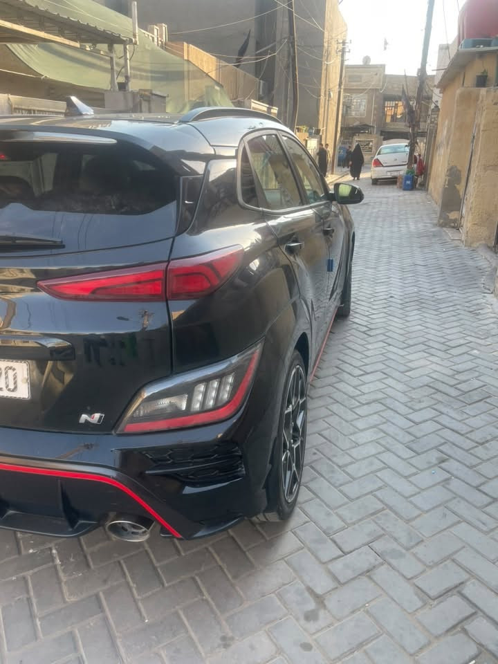 السلام عليكم ، مكلف بالنشر✅
كونا N رياضية 
موديل 2023 وارد امريكي مكينة 2000 توربو صور الحادث والسونار موجودات داخل المنشور ، السيارة جاهزة للأخير ما عوزها نقص واحد ومرتبة شبابيه
مواصفات
كشنات السائق والصدر تدفئة
كشن السايق كهرباء
تحكمات ستيرن + وضعيات قيادة و مود N 
تحكم بصوت الاكزوز والسسبنشن وقوة المحرك Customize
مثبت سرعة وعدادها 300km/h
زر NGS لزيادة القدرة الحصانية للمحرك
مختمه N بكل مكان 
كشنات مخمل رياضي
ويل حجم 18
دشبول شاشة للتحكم بجميع ميزات السيارة
شاشة وسطيه كبيرة مع كامرة دواره 
شحن لاسلكي 
نظام android auto, apple car play
شفتات ستيرن 
نقط عمياء 
رادار مانع تصادم 
منافذ USB
تثبيت مسار وكروز سرعة 
وغيرها من المواصفات 

مرقمه بغداد وبأسمي تحويل ثاني يوم مكاني بغداد الامين الثانية ، للأتصال والاستفسار عن باقي التفاصيل ***********
السعر : 165 وبيها مجال للشراي
