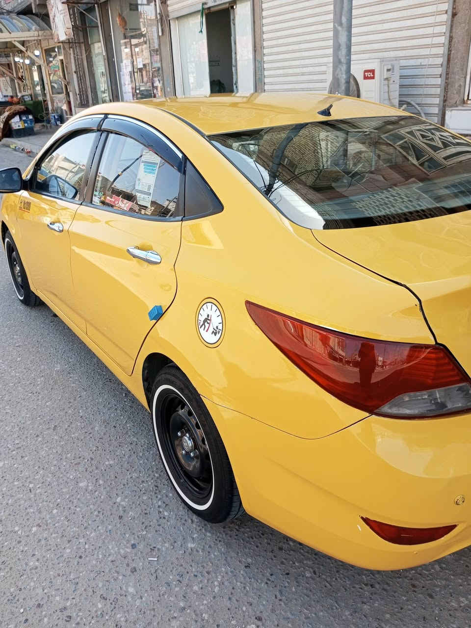 سلام عليكم من رخصت الادمن اكسنت موديل 13خليجي مكينه 1600 بيه بالصندوك ضربه ماواصله للداخل  الباقي كفاله مكينه وكير وتبريد مقفولات بجم كبس مكاني كربلاء رقم ديوانيه لل 29سنويه رايده 80بيه مجال حك الجيه هاتف ***********
