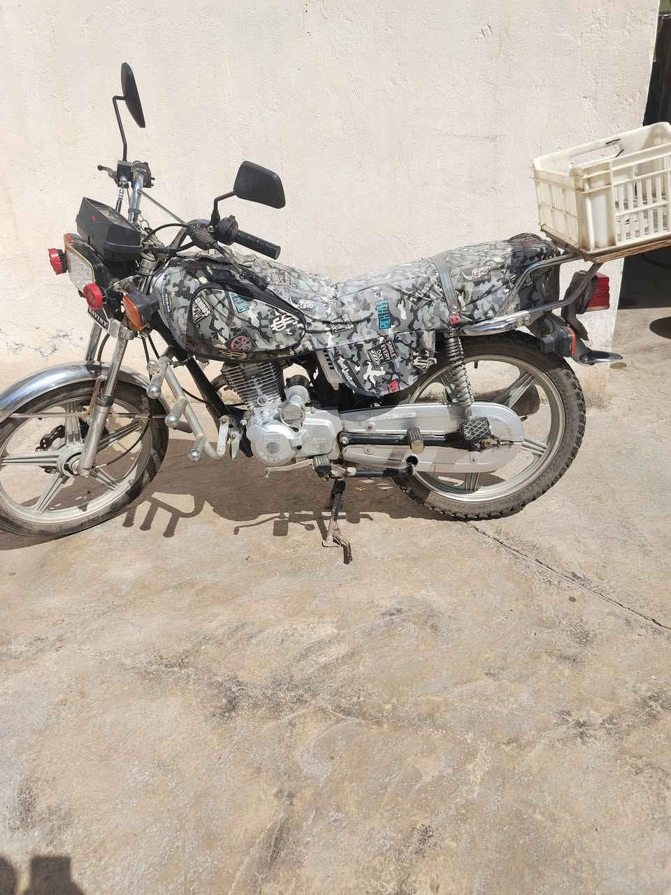 سيفان ٢٠٢٠ للبيع السعر ٤٢٥ وبيه مجال مكاني ديالى الوجيهية
***********
