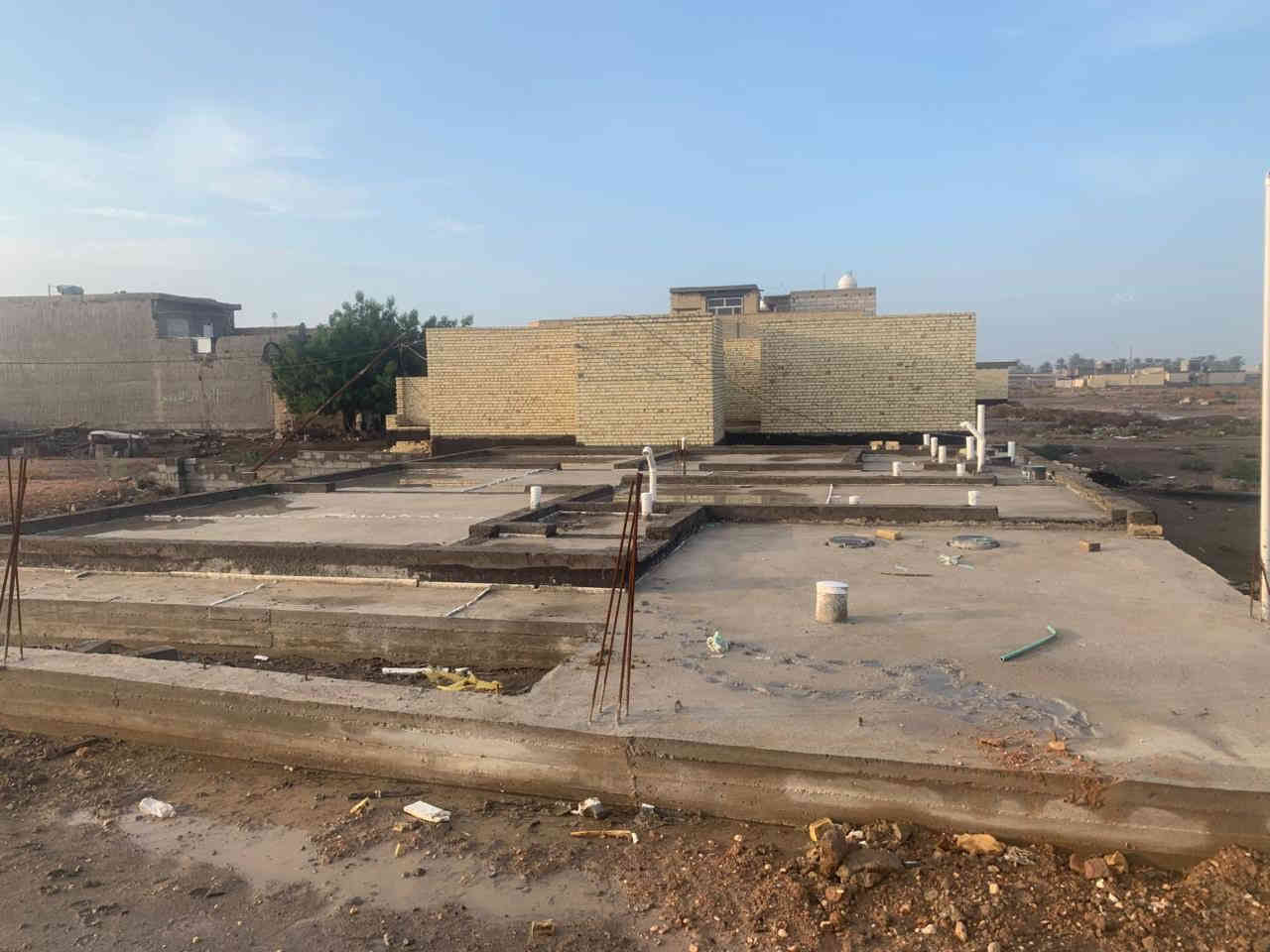 بسم الله الرحمن الرحيم 
يعلن مكتب الرنين لتجارة العقارات / سدة الهندية
عن توفير ( بتلو للبيع في الشركه الصينيه داخل مجمع الكورنيش السكني )
📌جنس العقار طابو زراعي ملك صرف تحويل مباشر 
📌المساحه (٢٠٠ متر )
📌 تتوفر فيه كافة الخدمات من ماء / كهرباء/ تبليط
📌 بناء البتلو حديث او درجه اولى 
🔸 السعر المطلوب (٥٧ مليون قابل للتفاوض)
للاستفسار اكثر زيارة مكتب الرنين او الاتصال 
***********/مرتضى
