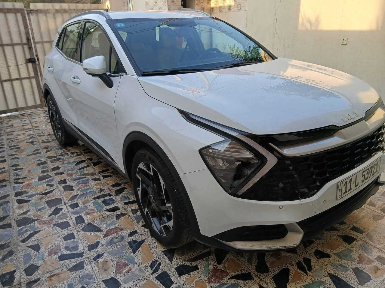 كيا سبورتج 2024 
بغداد بسمي فول عدا البنوراما
مكفولة من الصبغ والبارد 
ماشية ٣٩ الف
مكان بغداد البلديات 
سعر ٢٢٥
***********
