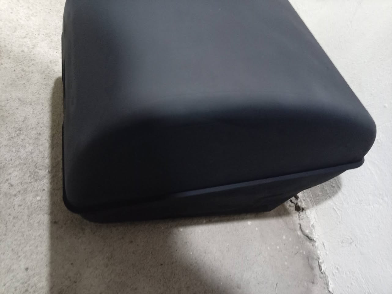 صندوك دلفري
سعر90.000
***********
عنوانة بسماية الشارع العام خلف بيت بيوتي
مركز بجاج بسماية
