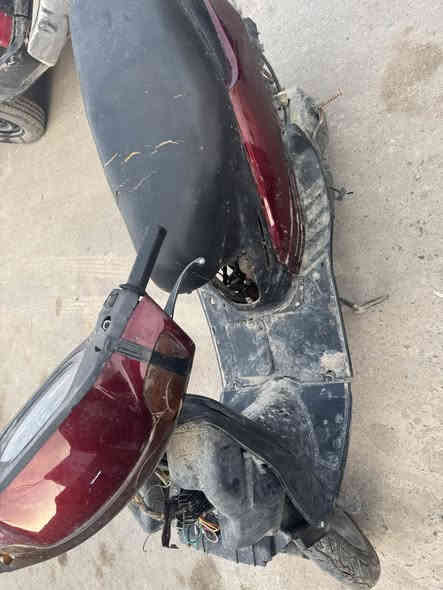 يرهم بيع ويرهم تفصيخ اغله ماطور بيهن 100 الف و اكو بيهن شغاله و اكو طافي العنوان تكريت القادسيه شارع ابو عقرب اتصل ***********
