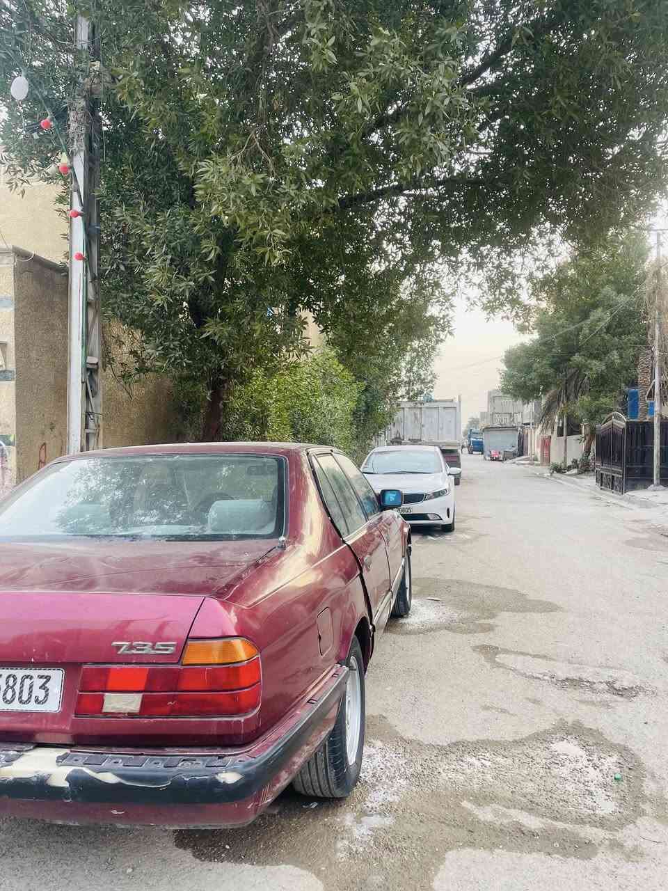 بي ام موديل 1991 مصبوغه عام للجماليه
كشنات بلاد

ويل خليه اصلي

حداديه امامي خلفي 

سلايد شغال طكتين 

كمبيوتر سكيورتي قفل سياره برمز كلها شغال ك تحديد سرعه

سنتر لوك مركزي 

(ماسحات اوتو ع القوى السرعه بلاااد)

انسه العطل والحماوه بل عافيه ع الي ياخذها 

3 وضعيات قياده (اقتصادي اسبورت ثكيل )

سياره كل كهربائياتها شغاله 

تحويل ثاني يوم رقم بغداد هزه جديده

سياره  ماتعبك السعر 60

***********
