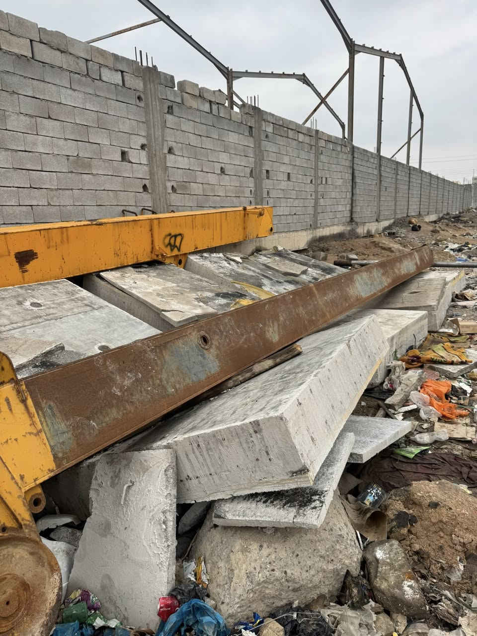 سلايت كرين تادانو 20طن 3قطع موديل 82 
***********
للبيع موجود بلبصره
