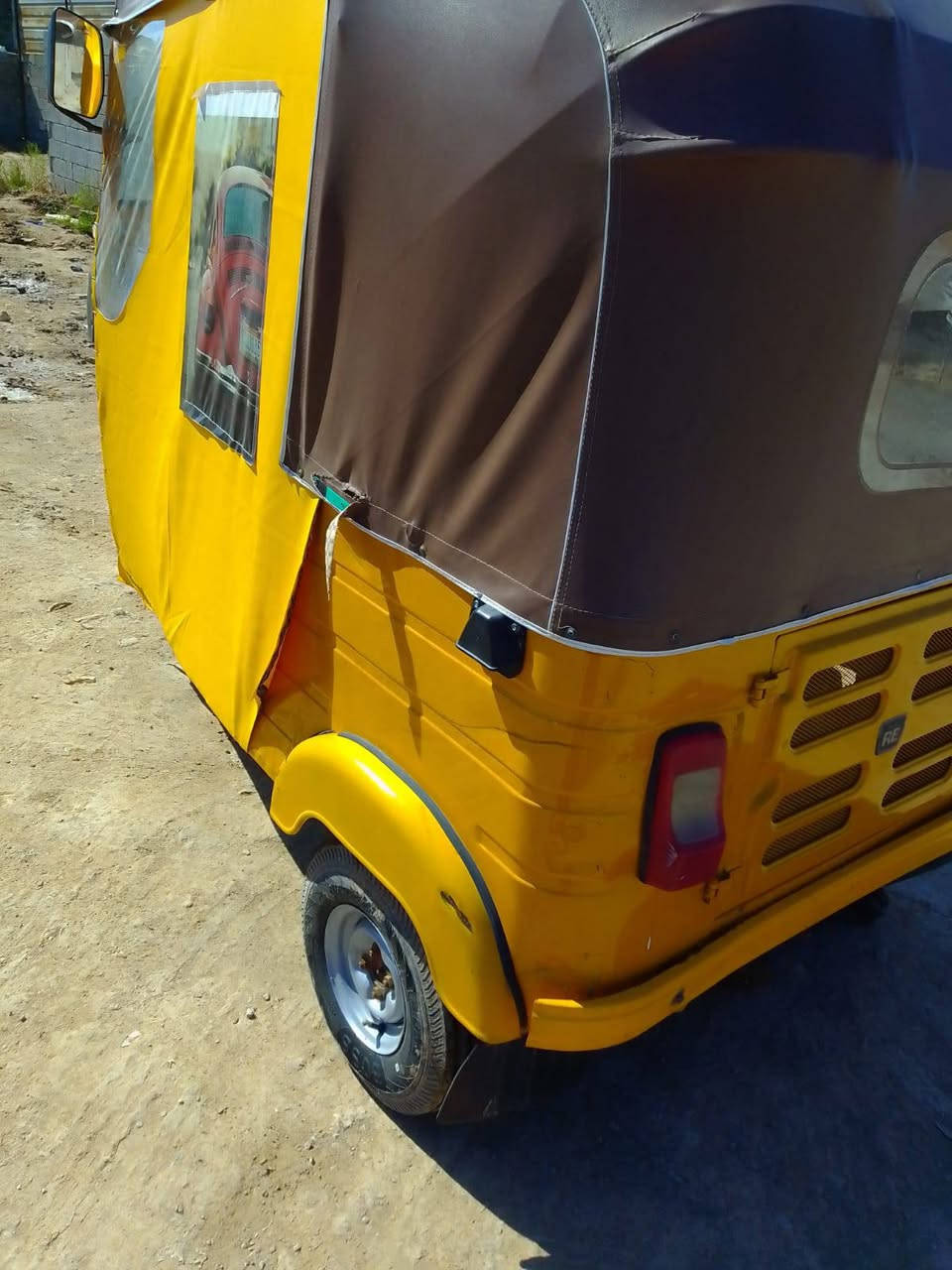 سلام عليكم تكتك البيع رقم وسنويه تحويل ثاني يوم تكتك خير من الله خيسا قليل يعني حته ممبين كشرتهه تخبل وكرفتهه تخبل ملاحقه تكتك بيهه بكن بس لا تنقص ولا تبخر اتصل وبيك خير ودلل ***********
