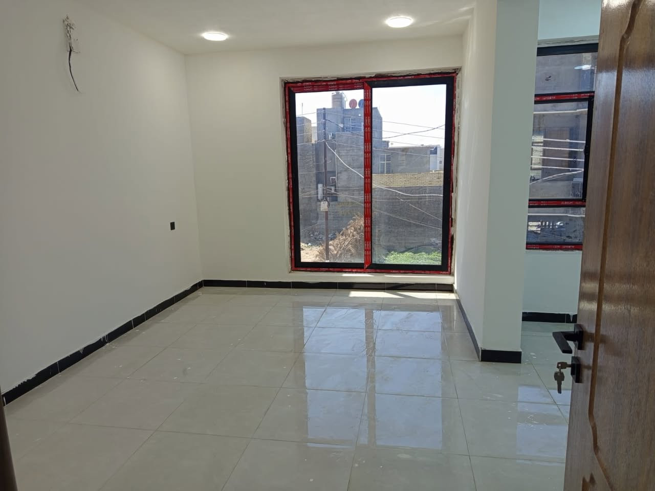 بيت للإيجار طابقين غرفتين نوم مع الاثاث ايجاره 650 البعيثه السلطان الاول مربع المدارس للاستفسار *********** واتس
