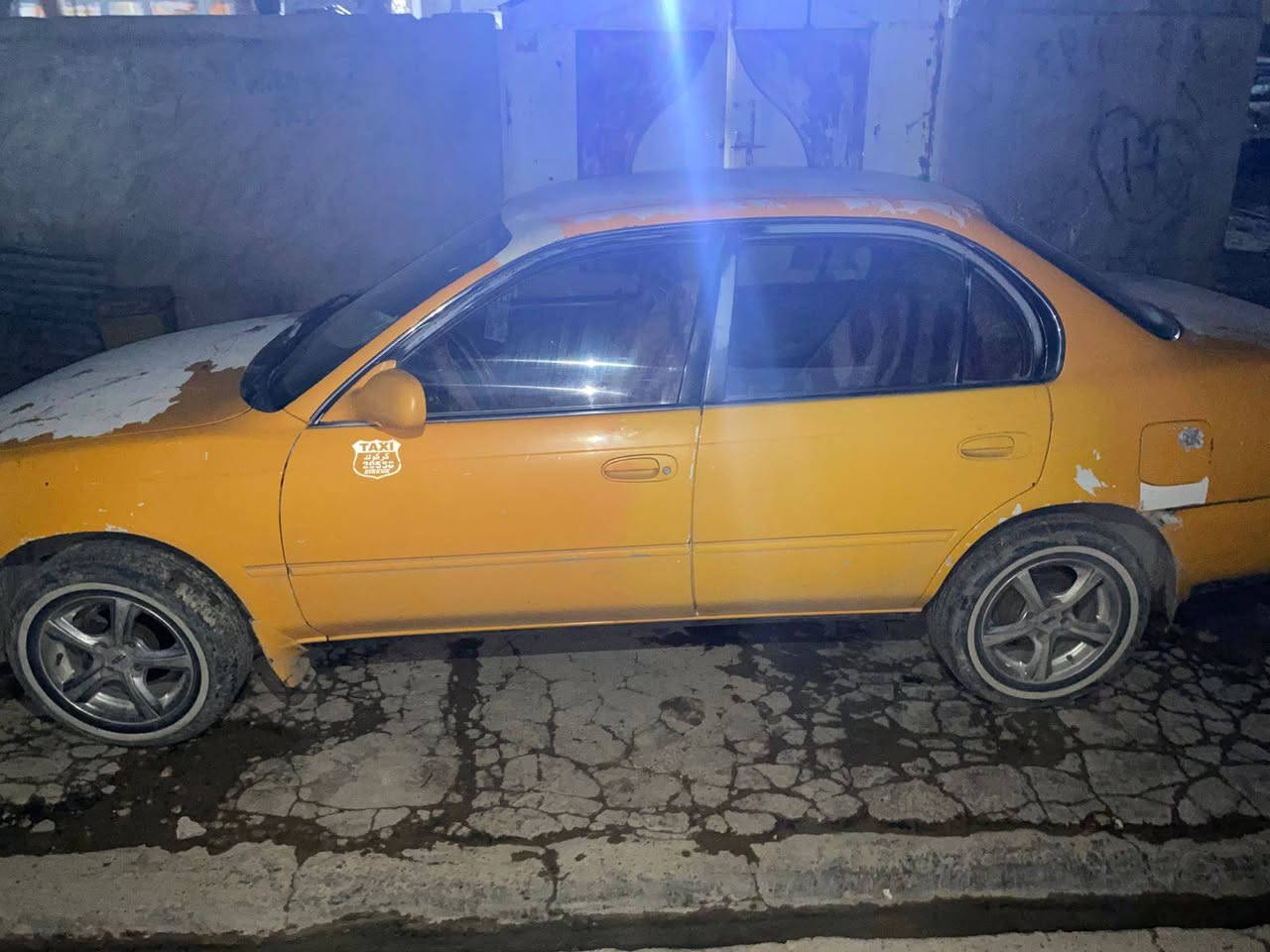 السلام عليكم من رخصة الادمن المحترم للبيع كورلا موديل ٩٤رقم كركوك سنويه كارتونيه حرف ار كير محرك بشرط سنويه صاقطه من سنة ٢٠١٨ السعر ٣٥ وبيها مجال علمآ مكلف بالنشر الاتصال بصاحب السيارة ***********
