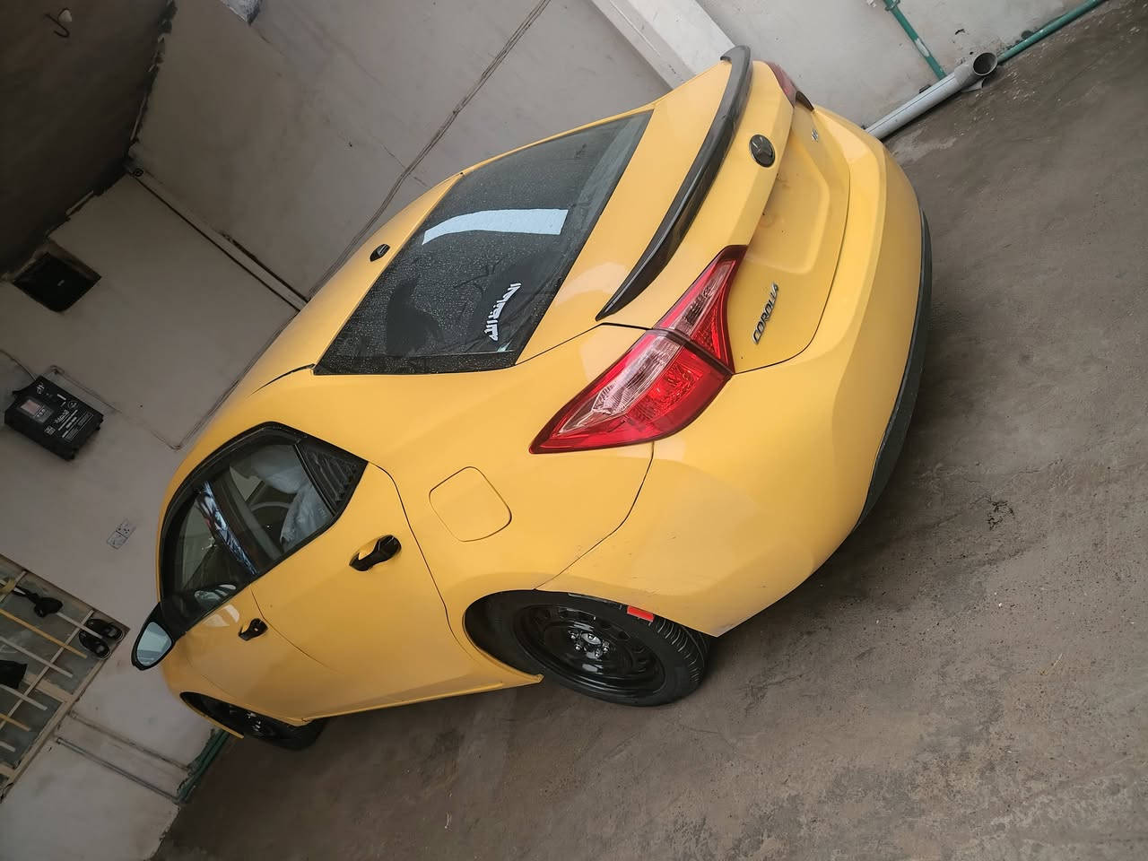 السلام عليكم ورحمة الله وبركاته كورلا 2019 صفره للبيع رقم بغداد انكليزي دوشمه كامله السيارة جاهزه من كلشي حادث بيه قطعه واحد تبديل بلادي كير مكينه مكفول تخم تأير تخم ويل صدر أمامي خلفي جديد داخل لوك جاهزه من كلشي العنوان ديالى ***********
