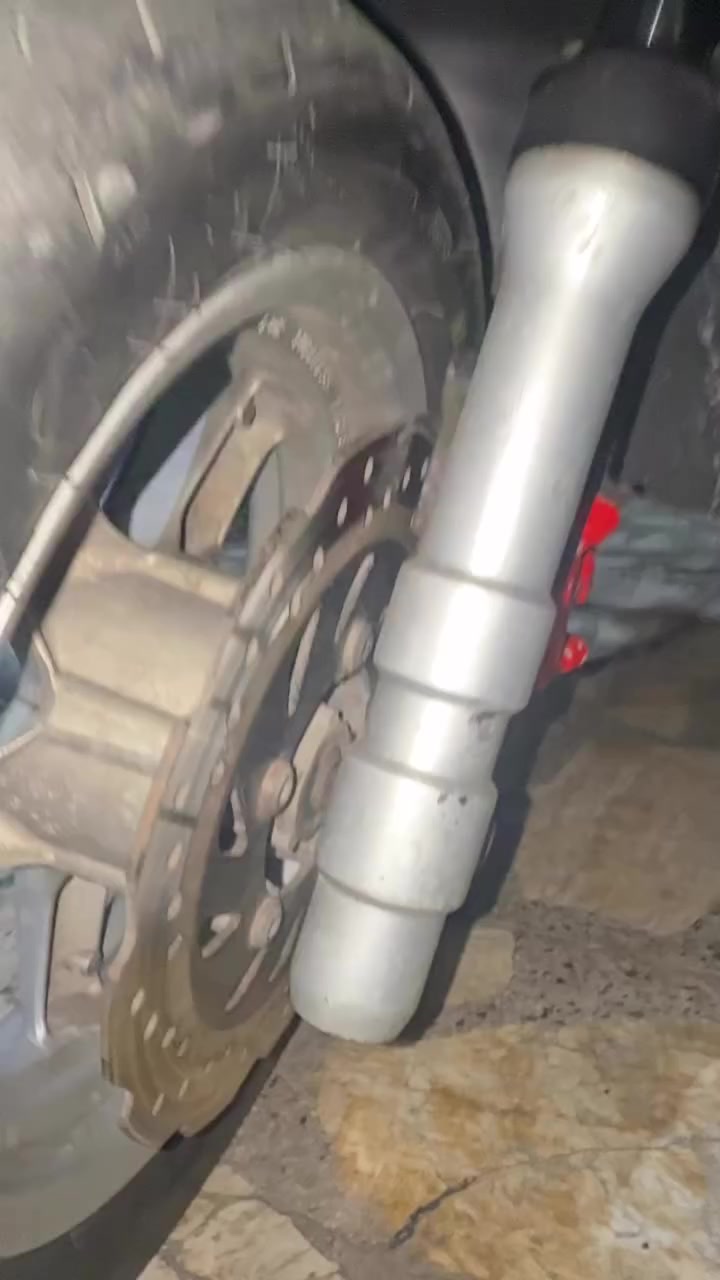 سلام عليكم شباب سكنس جبلي موديل 14 للبيع الدراجه بلاديه وكامله مابيها اي نقوصات نكره بكل وقت الدراجه عنواني بغداد الاعظميه ***********
