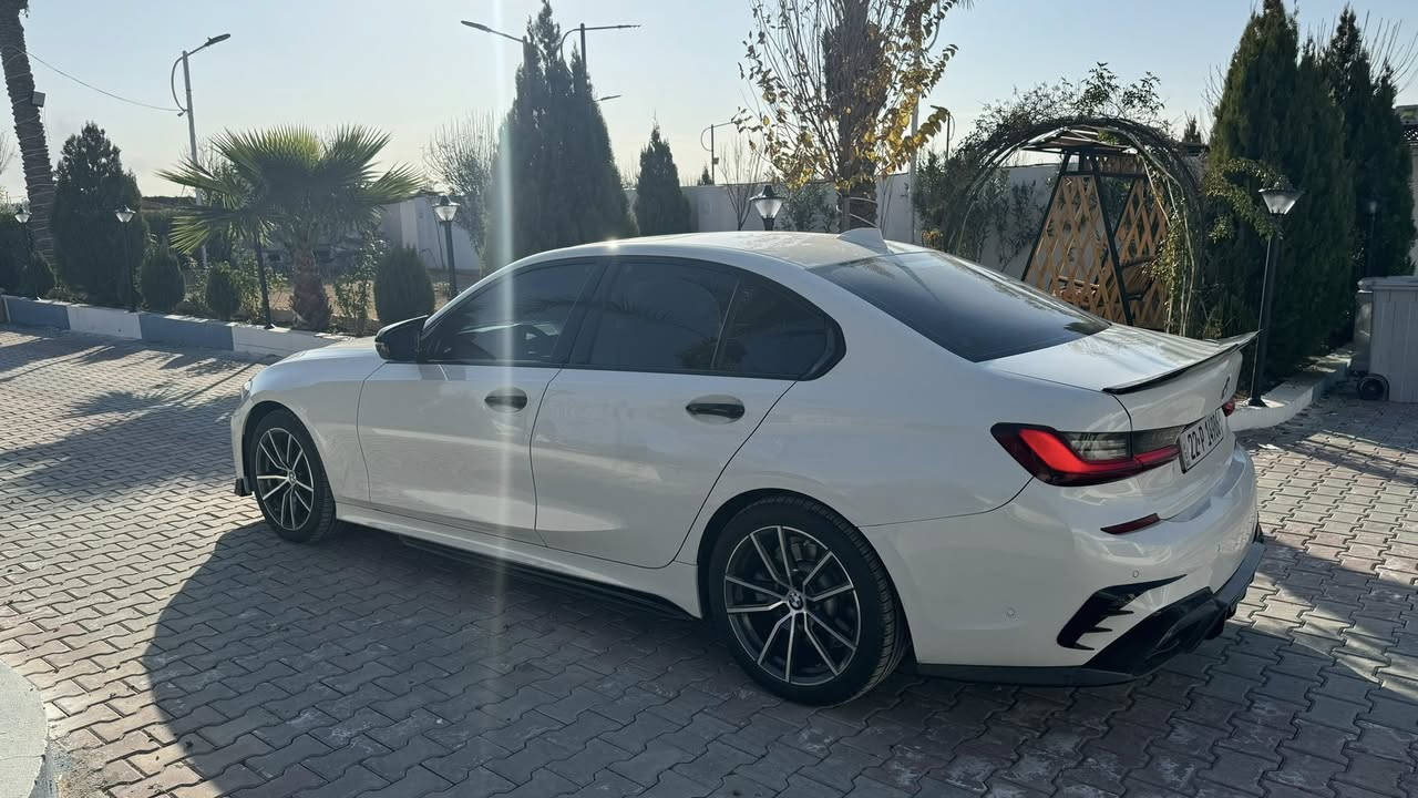 BMW 2022
330i
ماشية 50 ميل 
حادثها بسيط خشم البونيد و بيها رصعة بل جاملغ الخلفي 
الداعاميات محدث M 
4 سلندر توين توربو 
سعر 270 
مكانها كركوك  
***********
