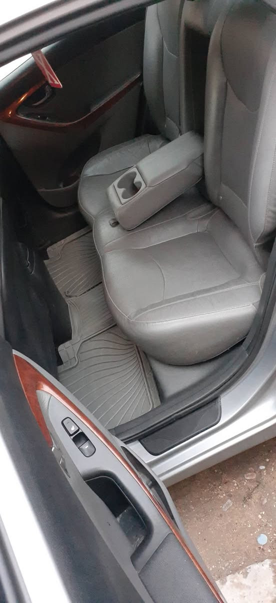 يالله الهم صلي علا محمد 
سلام عليكم خوان النترا١٣ للبيع حادث خلفي رقم بغداد نكليزي تخم تاير صدر مكينة ١٨٠٠دوش لا تنقيص ولا تبخير كفالة المكينه سبانة ممدود عليه السيارة مسويله ادامه كاملة يعني تاخذه متصرف علية او بل عافية للي من نصيبه باقي التفاصيل بل فيديو رقمي ***********بي واتس اب
