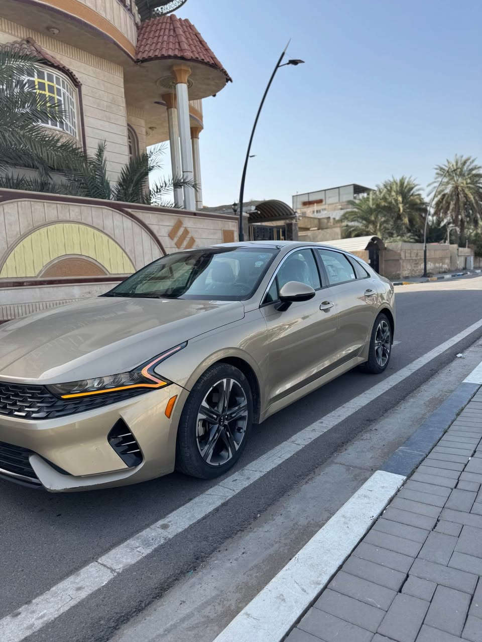 كي فايف K5 2021 للبيع  فئة EX اعلى فئه 
فول مواصفات  محرك 1600 تيربو  لون ذهبي 
  بصمة بانوراما تبريد قطعتين كشن كهرباء  وكامره خلفية وصندوق ذكي  السيارة ماشية 80،000 نظيفة ما ناقصه شي فقط طخات خفيفه وعندي صورهن للاستفسار 
الحادث/  مالتها تقرير غرق 
الرقم / معوقين وعندي وكالة عامه باسمه 
رقمي / *********** 
السعر / 165 البصرة, العراق
