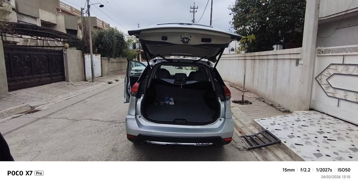 بيع مستعجل جدا جدا 
نيسان روج 2018 
المرغوبة 
مكينة 4 سلندر 2500  تنفس طبيعي 
فول مواصفات عدا سقف بانوراما 
الضرر / جامرلغ خلفي من طرف السايق فقط 
بدون ايرباك بدون دواخل
بچم كبس 
السعر المطلوب 173 وبي مجال للشراية 
مكان كركوك
الروحة / المشروع الوطني 
اللي يرغب يتصل على الرقم 

0773 077 8477
