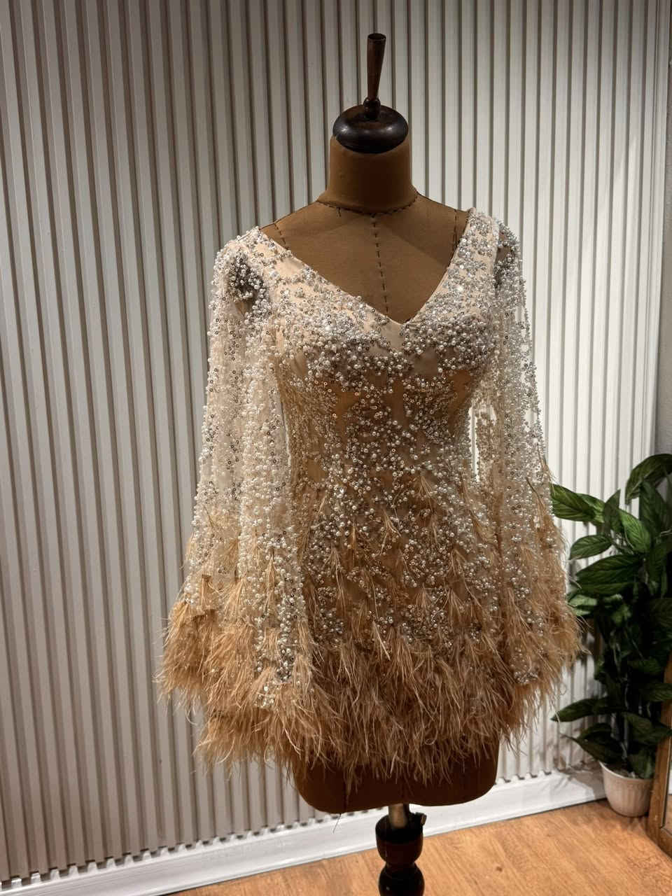 مرحبا اني مصممة ازياء ممكن تنفيذ اي دزاين بالكم شغلي في كندا ودبي وباريس  جزء من شغلي هذا واي دزاين بلعالم ممكن تنفيذه https://www.instagram.com/desinger_ghasaq95?igsh=bzFuM3dkNjVpZmdv


**إذا كنت صاحب هذا الإعلان وتريد حذفه لأي سبب، رجاءا أرسل رسالة إلى الدعم الفني**