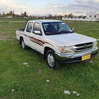 هايلوكس • ٢٠٠١ • چەمچەماڵ