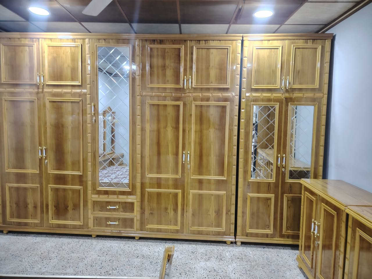 بالتقسيط بالتقسيط بالتقسيط
للاستفسار الرجاءا اتصال عل الأرقام يوجد واتساب عل الأرقام
أو خاص 
10 اشهر او 18 شهر او12شهر بدون مقدمه 
الموصل الايمن الصناعة القديمه اليابسات 
مقابل ميزان البيادر 
بالقرب من جامع ابو زعيان 
*********** واتساب 
*********** واتساب
اذا عندك موضف او متقاعد او منتسب اوكفيل 
على مصرف الرافدين ابيعك اقساط 10 اشهر أو12شهراو18 شهر
بدون مقدمة الاستقطاع يكون يدوي او إلكتروني على رغبة الزبون #غرف توصيل لجميع المحافظات العراق 🇮🇶
