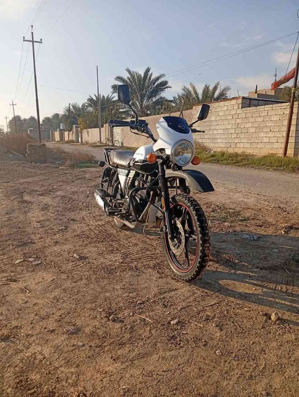 سلام عليكم دايون جبلي محرك 200 موديل 2023 مرقم ديالى دراجة جديده ومكفوله وخير من الله شرط تحويل مكان ديالى كنعان شراي يتصل ويدلل لحد يطب خاص ‏‪***********
