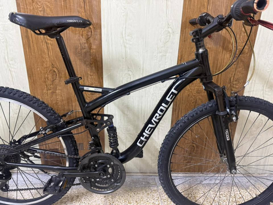 دراجة هوائية شريكة شوفرلية مختوم أمريكي 🇺🇸 

قياس 26 جبلي 

المعدن ألمنيوم 

المكينة 6/3

السعر 160 الف دينار 

عنوان المحل موصل أيمن تقاطع شارع كنيسة الساعة🚴‍♂️🚴

يوجد توصيل 🚚 كافة محافظات العراق 🇮🇶 

☎️***********
