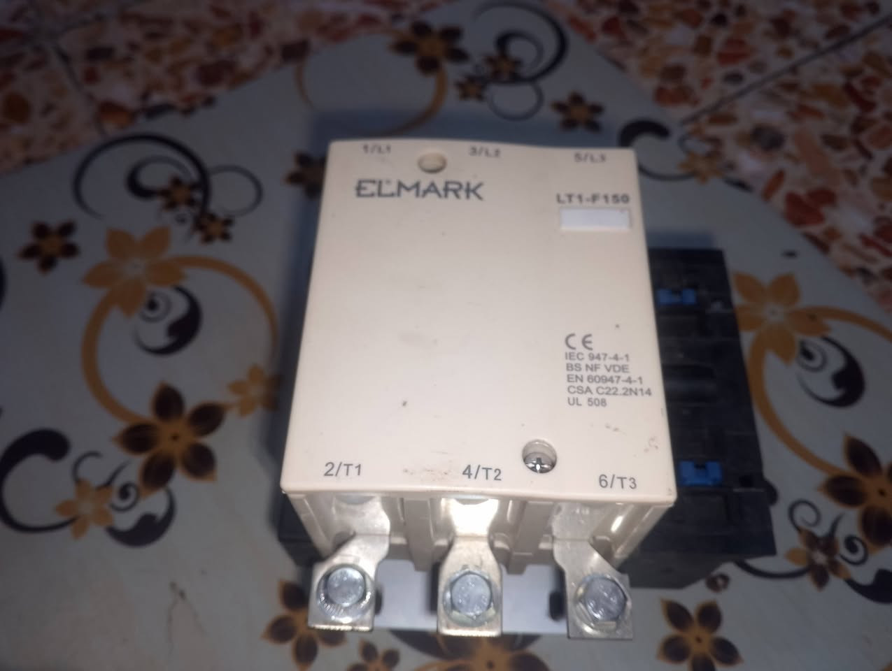 كونتكر ايل مارك ( الصنع بلغاري)( 200 امبير) للبيع


**إذا كنت صاحب هذا الإعلان وتريد حذفه لأي سبب، رجاءا أرسل رسالة إلى الدعم الفني**