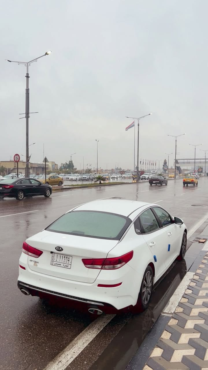 السلام عليكم كيا أوبتيما موديل 20 خليجي مكينه 2400 دوش السعر 165 رقم الهاتف ***********

